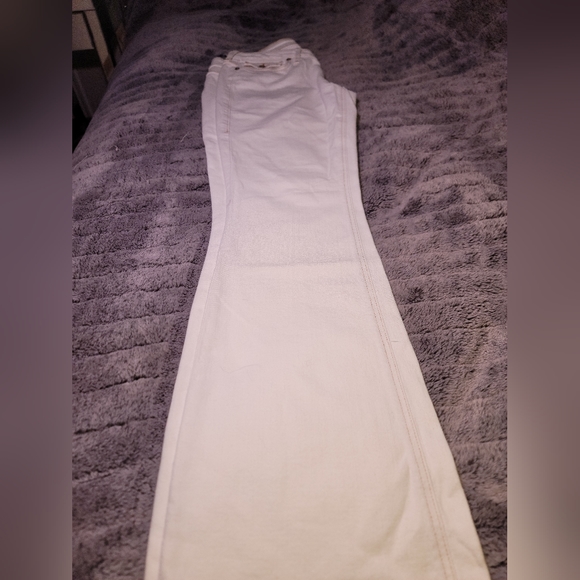 True Religion Jeans - Picture 7 of 11